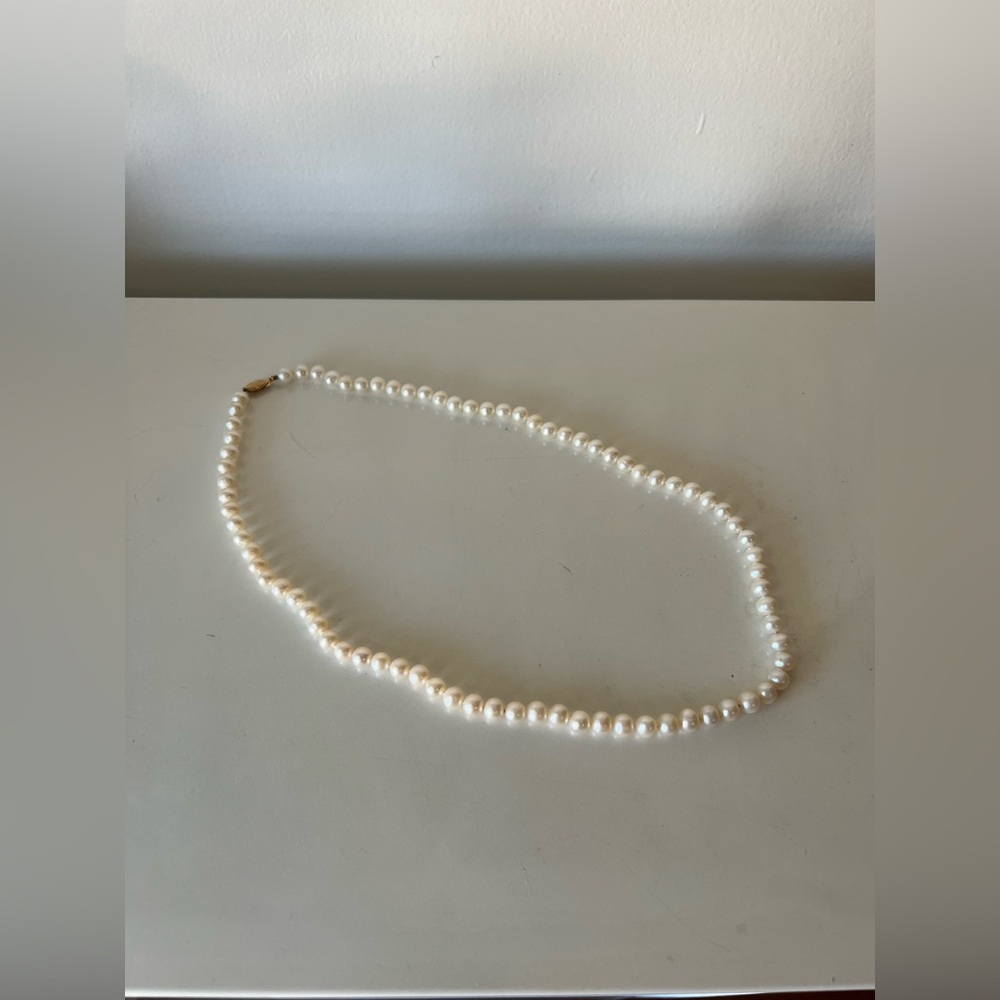 Vintage IWI 14k Gold Pearl Necklace